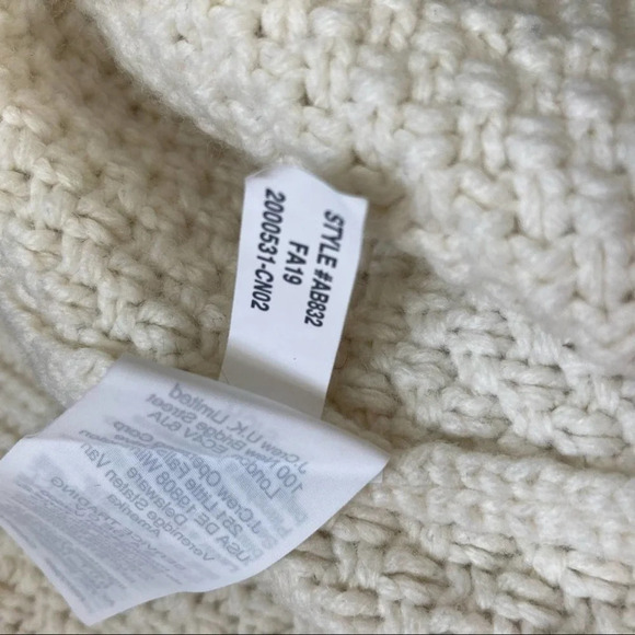 J. Crew Cable Knit‎ Balloon Sleeve Sweater - Picture 9 of 11